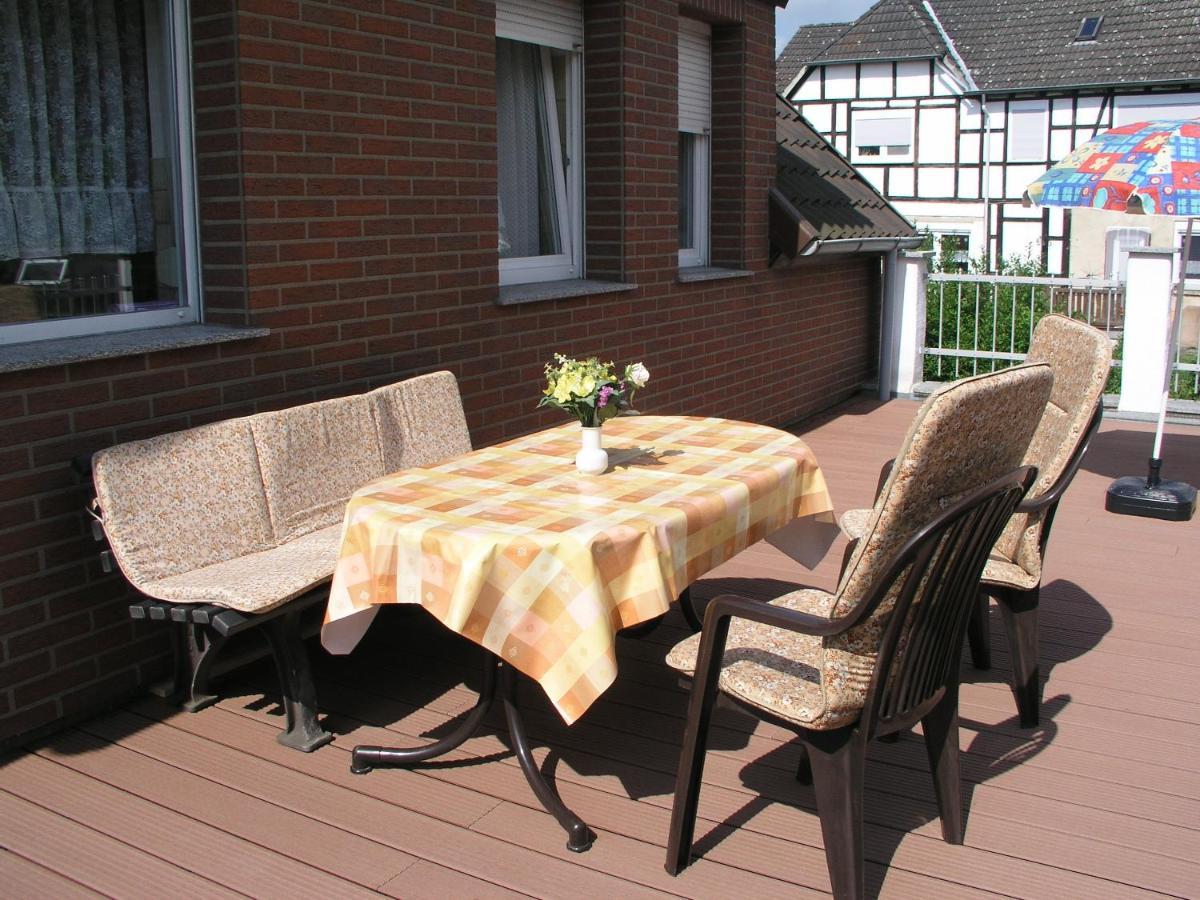 Ferienwohnung am Deister mit großem Balkon Springe Exterior foto