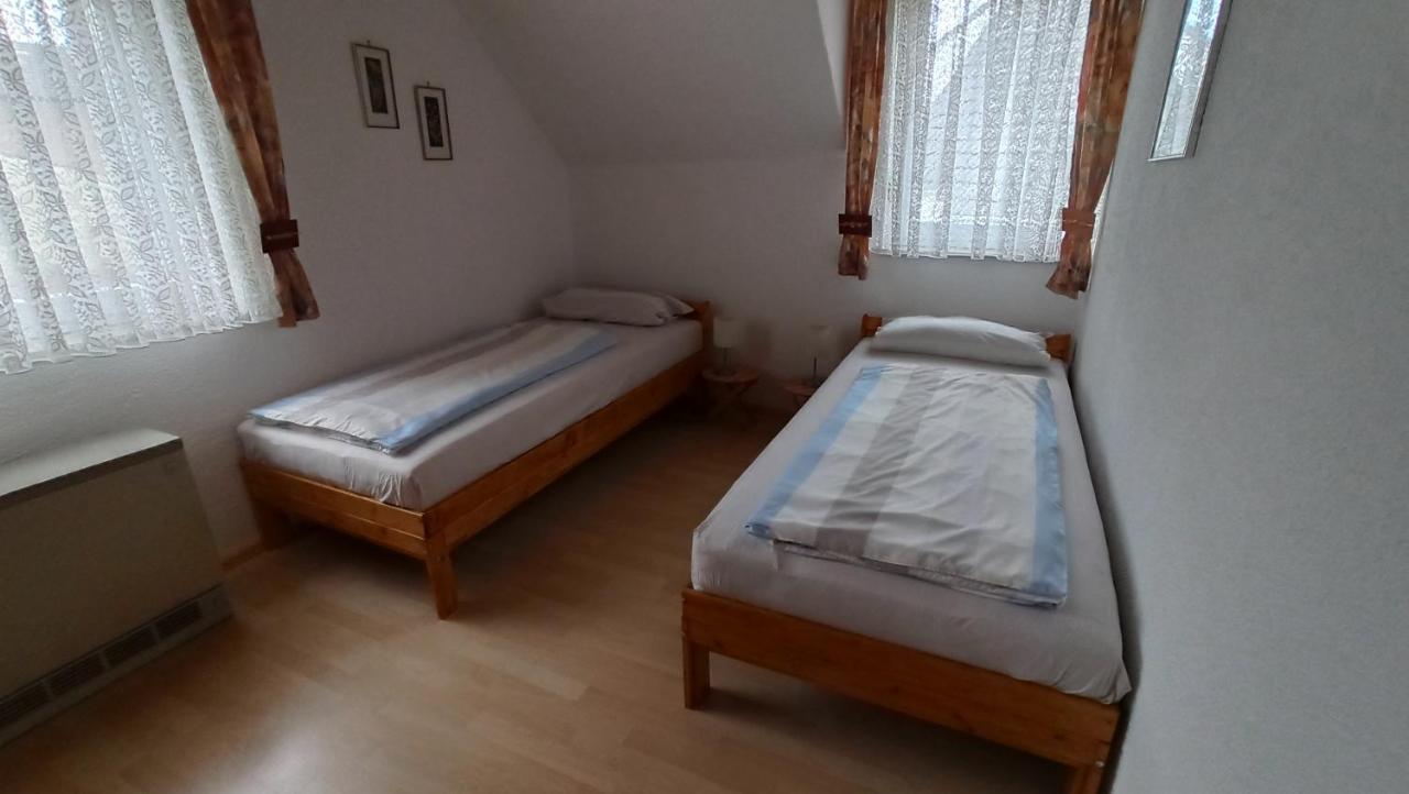 Ferienwohnung am Deister mit großem Balkon Springe Exterior foto